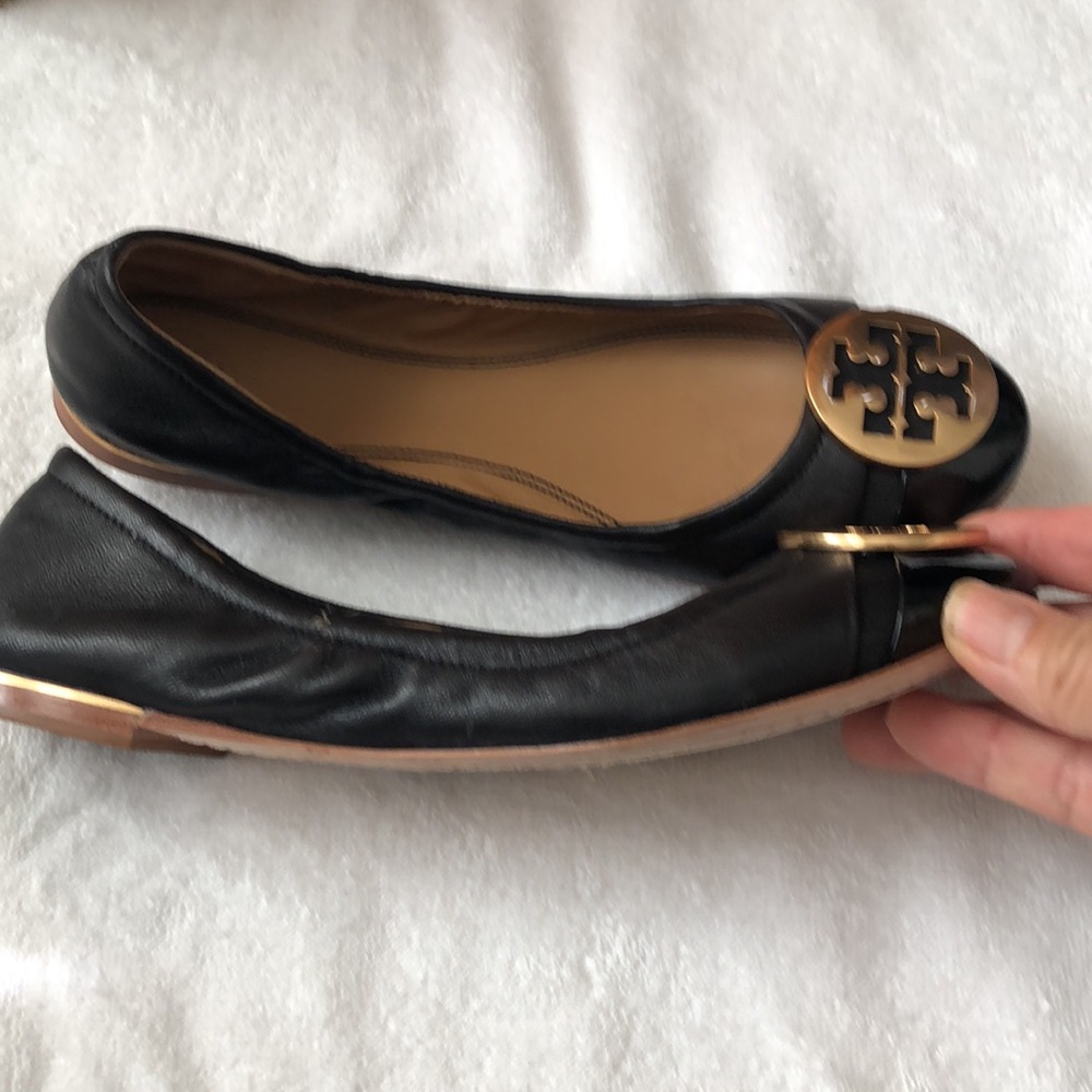 Tory Burch Black Leather Flats with Gold Logo Medallions - Picture 5 of 8